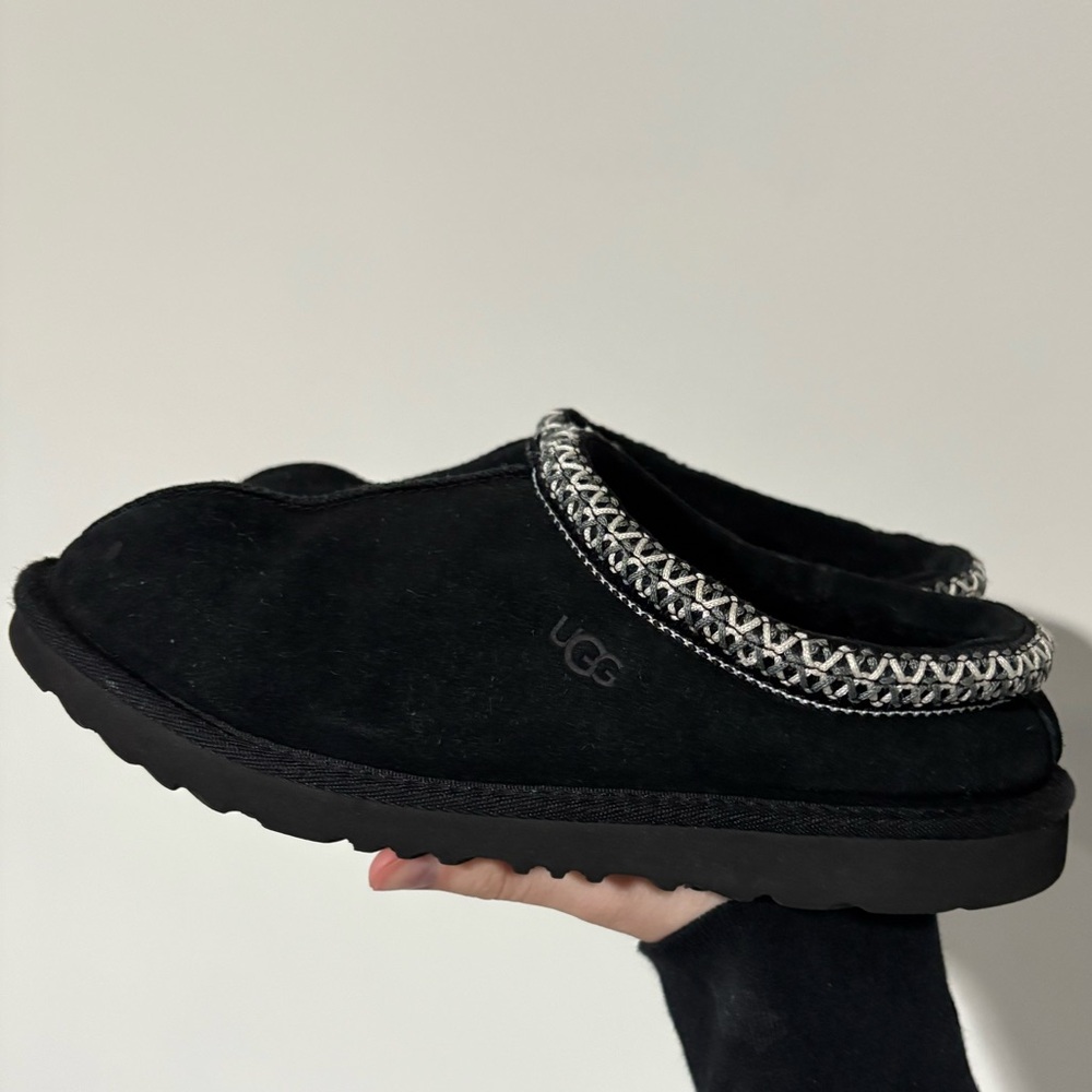 Black Tasmanian Uggs!
